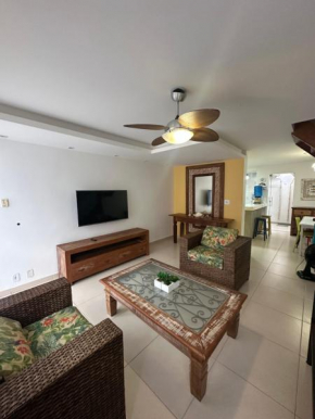Casa em condomínio na praia do Peró